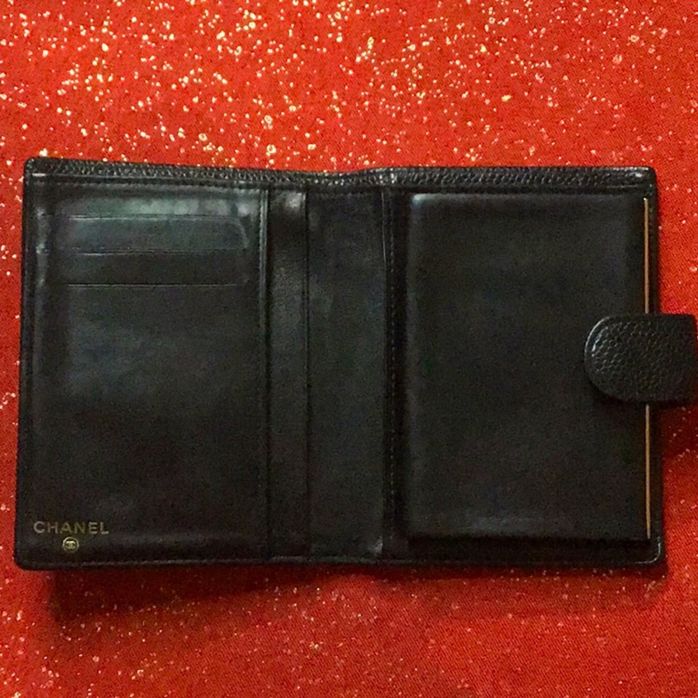 Authentic Chanel Caviar wallet leather - Picture 2 of 10